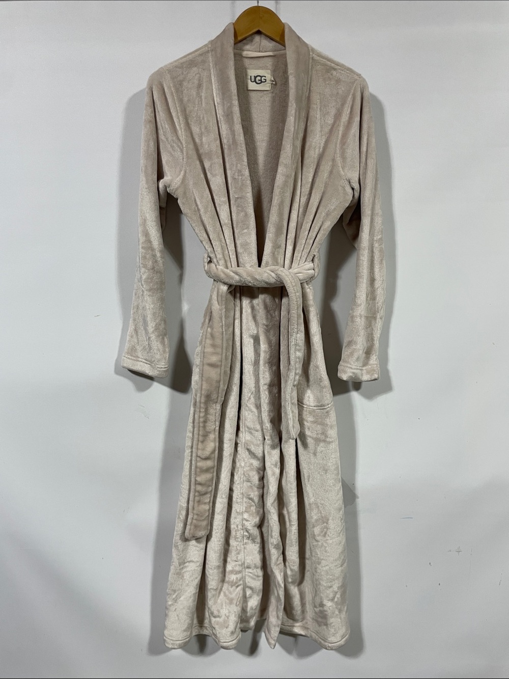 UGG Plush Shawl-Collar Robe in Light Taupe